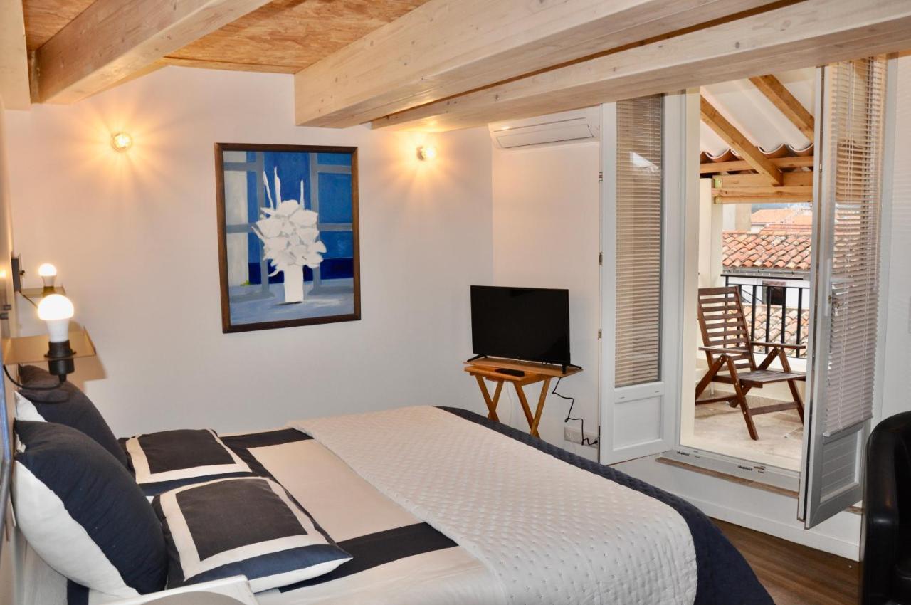 Les Chambres Tropeziennes Sanary-sur-Mer Kültér fotó