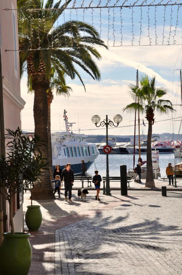 Les Chambres Tropeziennes Sanary-sur-Mer Kültér fotó